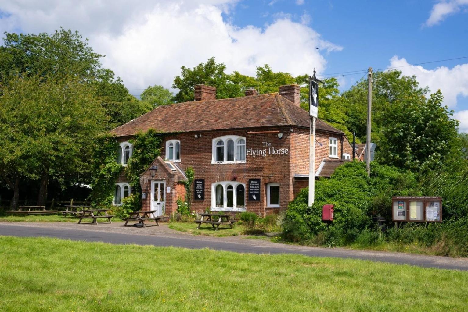 The Flying Horse Inn Boughton Aulph Zewnętrze zdjęcie
